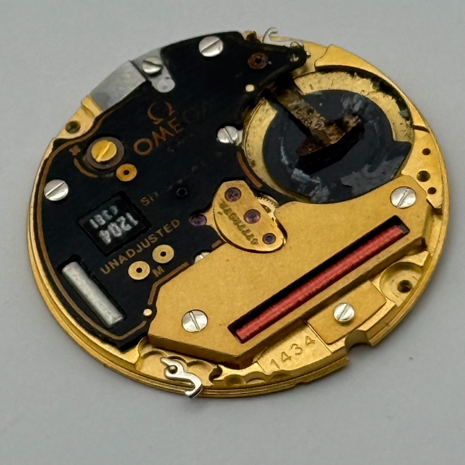 Omega 1434 Quartz Watch Movement 6 Jewels Swiss Vintage Parts Repair 23.8mm