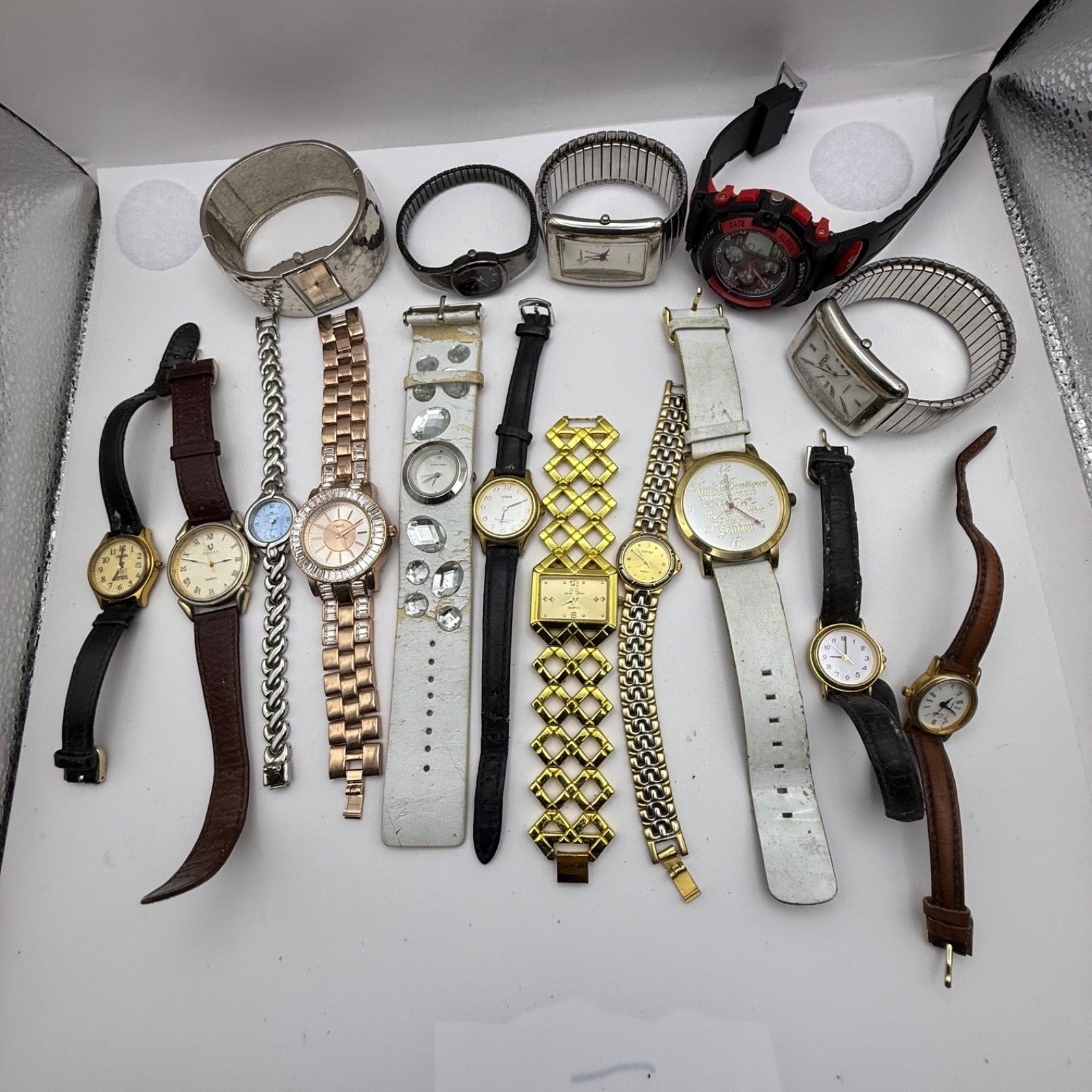 Bundle Of 16 Quartz Watches Job Lot Modern / Vintage Untested Parts / Repair