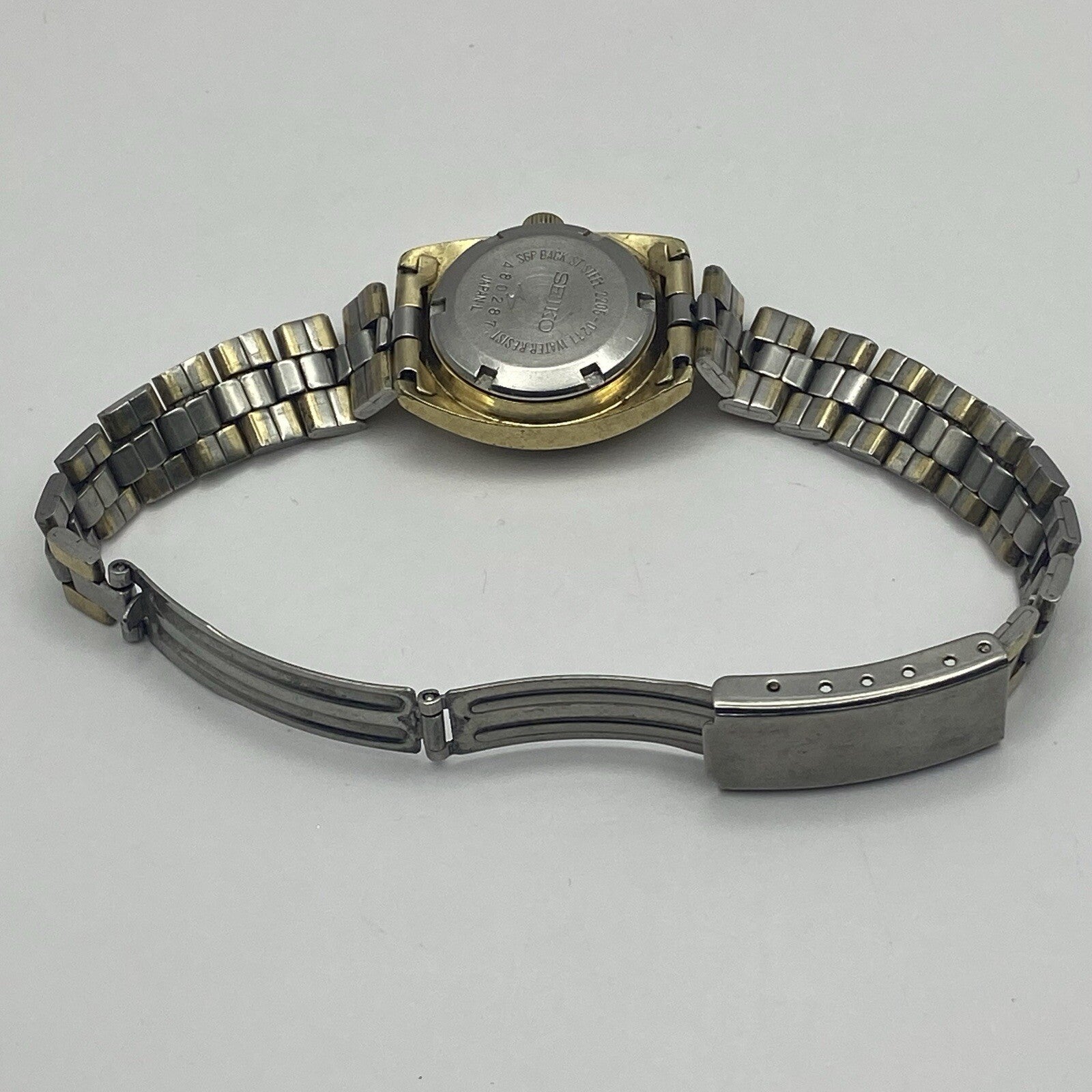 25mm RUNNING TO REPAIR Vintage Seiko Hi Beat 2205 - 0221 Ladies Watch 2205A