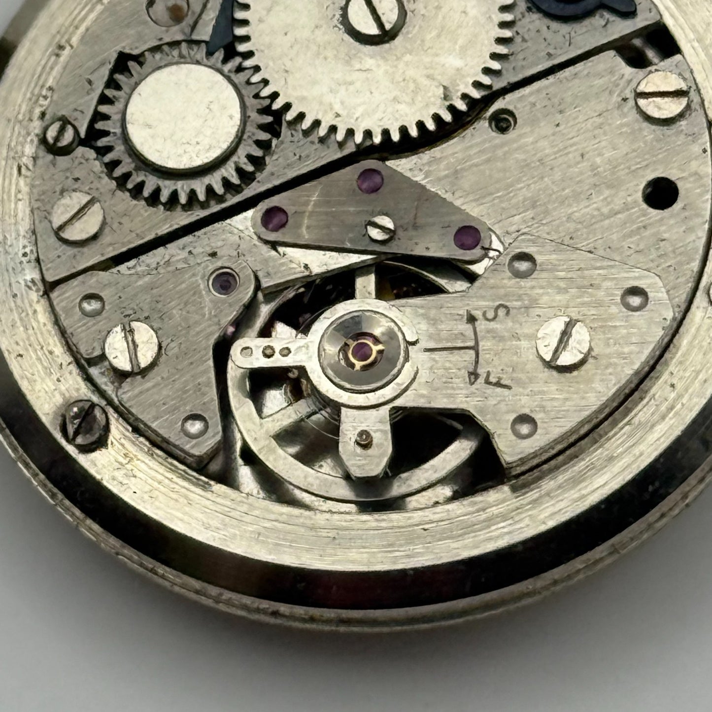 Smiths 21 Jewels Date Pointer Watch Movement Manual Wind Vintage Parts 30.4mm