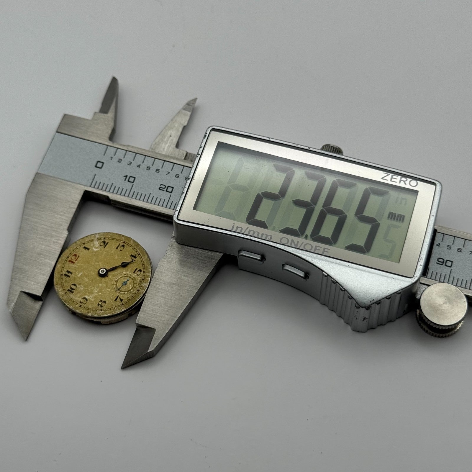 R&S Rotherham & Sons Watch Movement Manual Wind Vintage Parts Repair 23.6mm