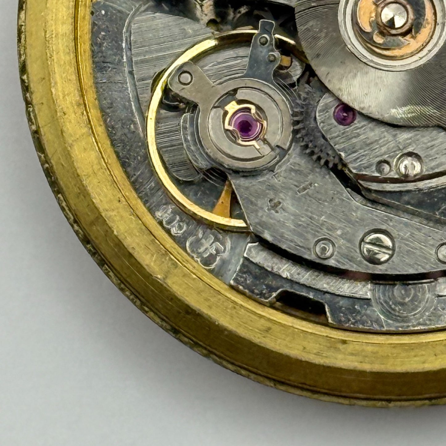 FHF 909 Automatic Watch Movement Garrard Date 25 Jewels Vintage Parts 31.8mm