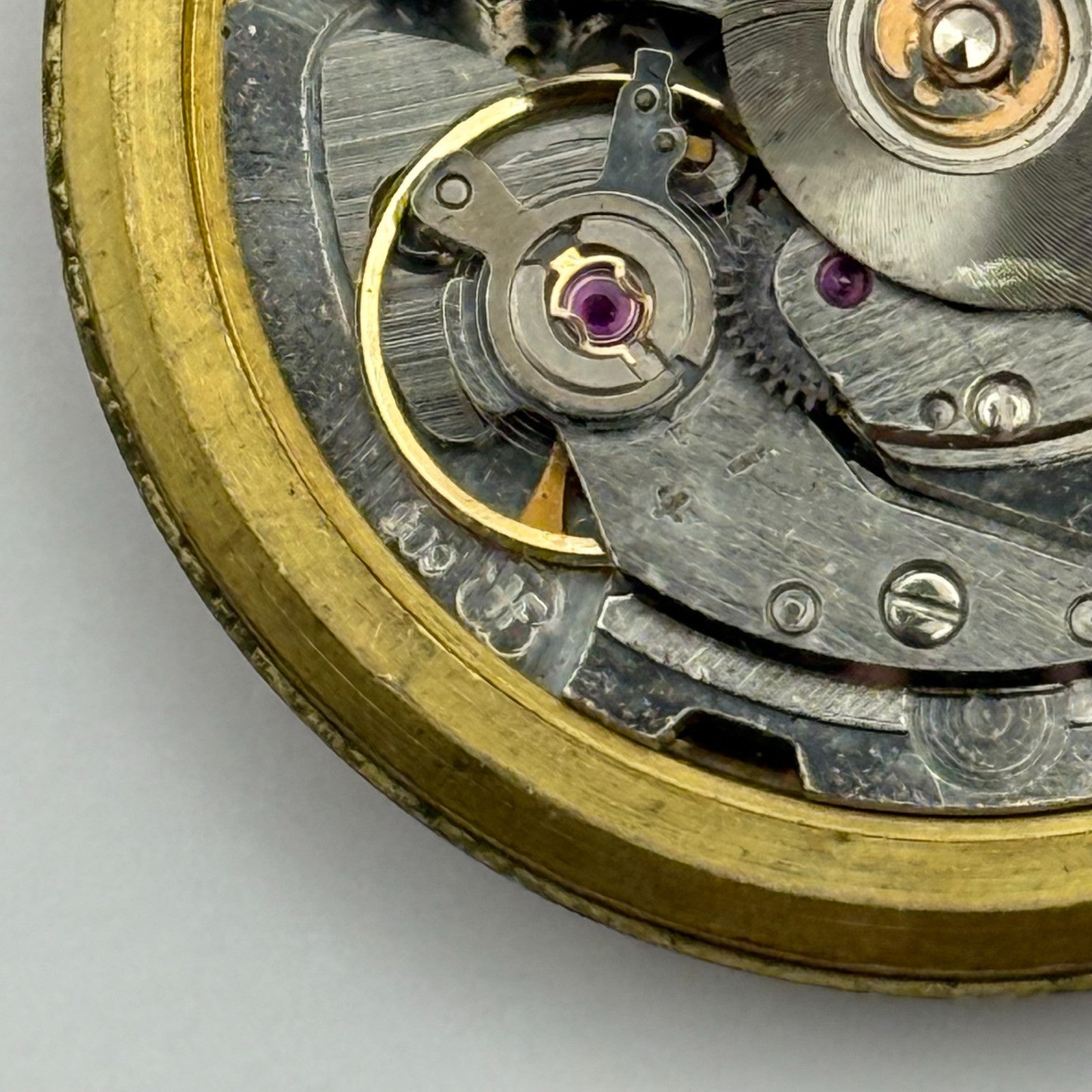 FHF 909 Automatic Watch Movement Garrard Date 25 Jewels Vintage Parts 31.8mm