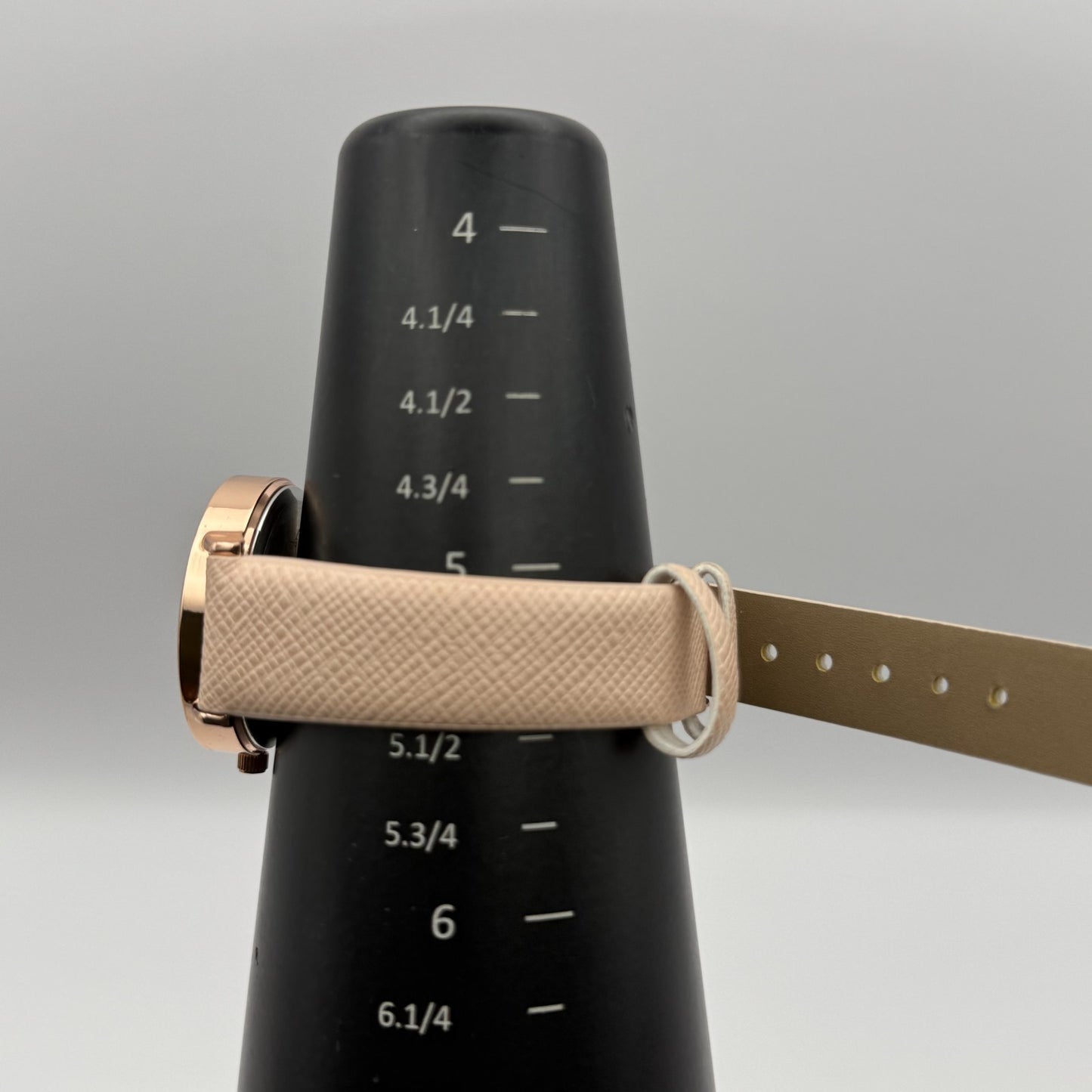 Guy Laroche Ladies Quartz Watch Rose Gold Tone Beige Strap Working 31mm