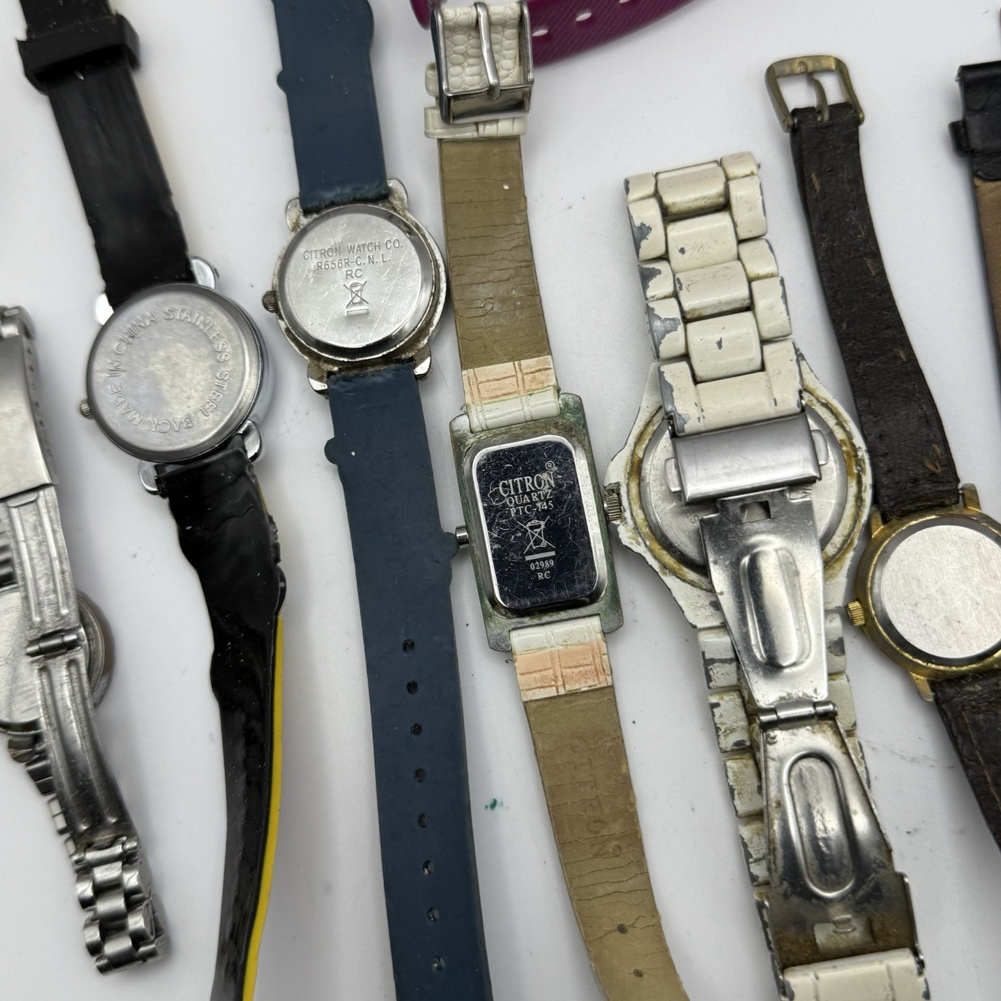 Bundle Of 16 Quartz Watches Modern / Vintage Untested Parts / Repair / Crafts