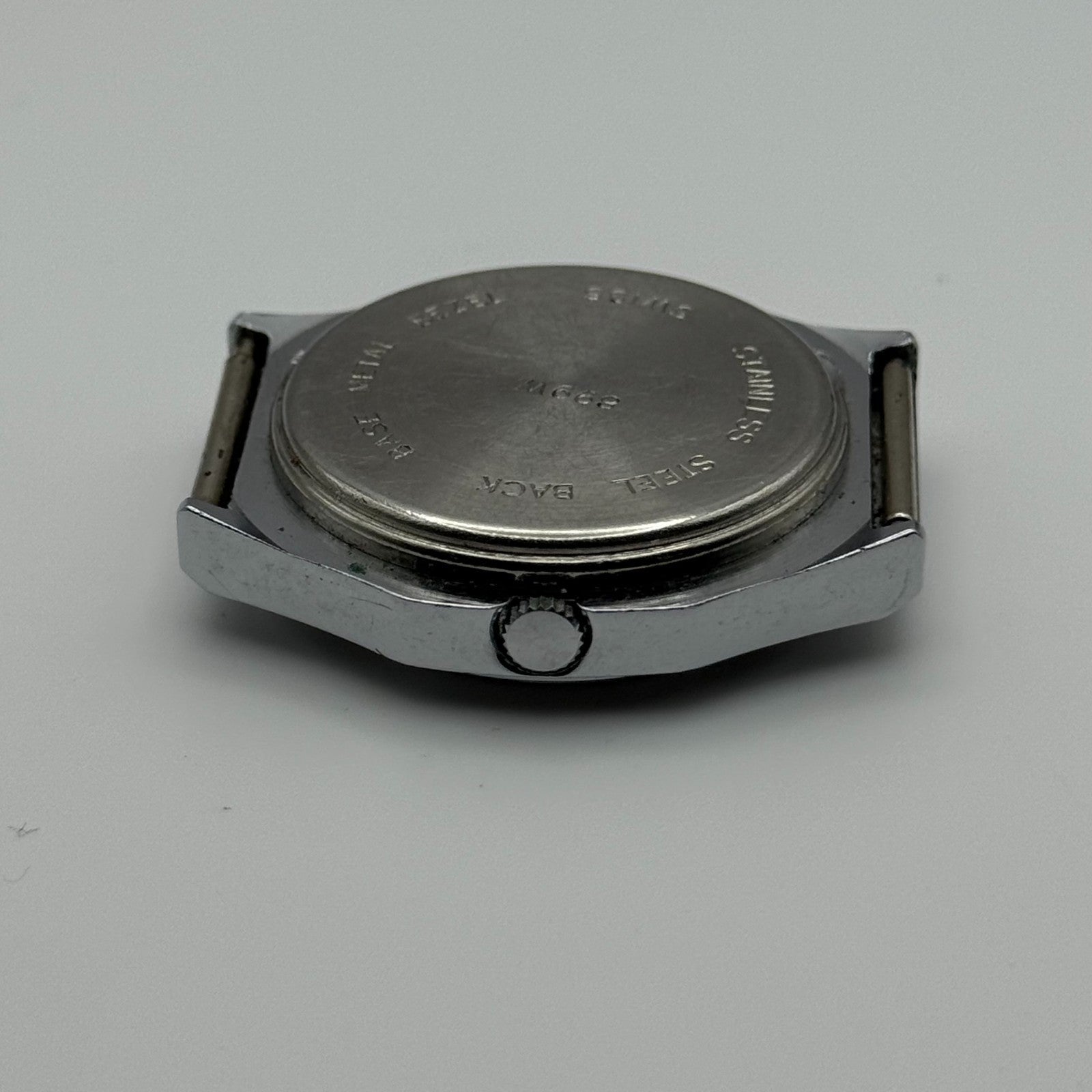 EB 870.111 Quartz Watch Nicole Paris Date Dial Swiss 33mm UNTESTED PARTS REPAIR