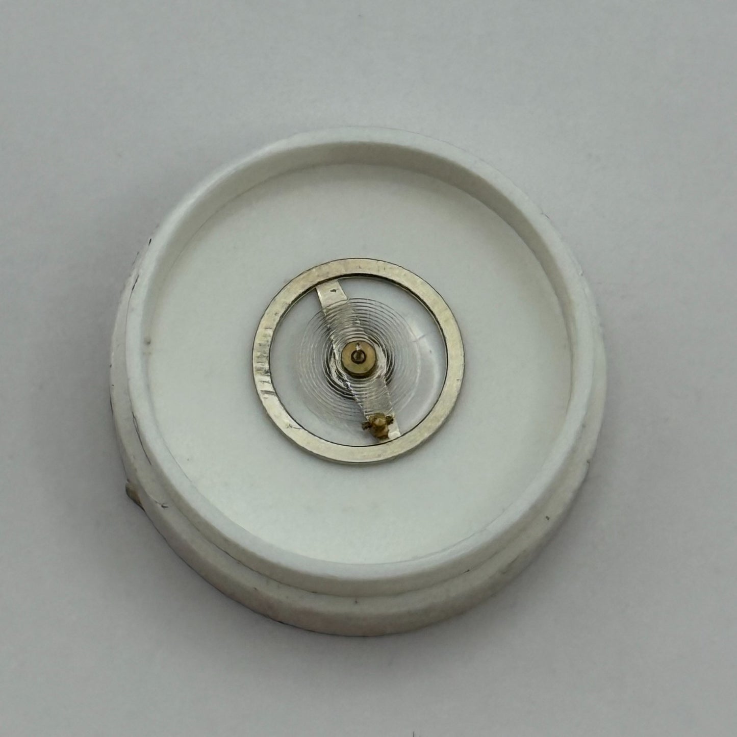 BFG 910 Balance Wheel Complete And Spring 525 Watch Movement Parts NOS