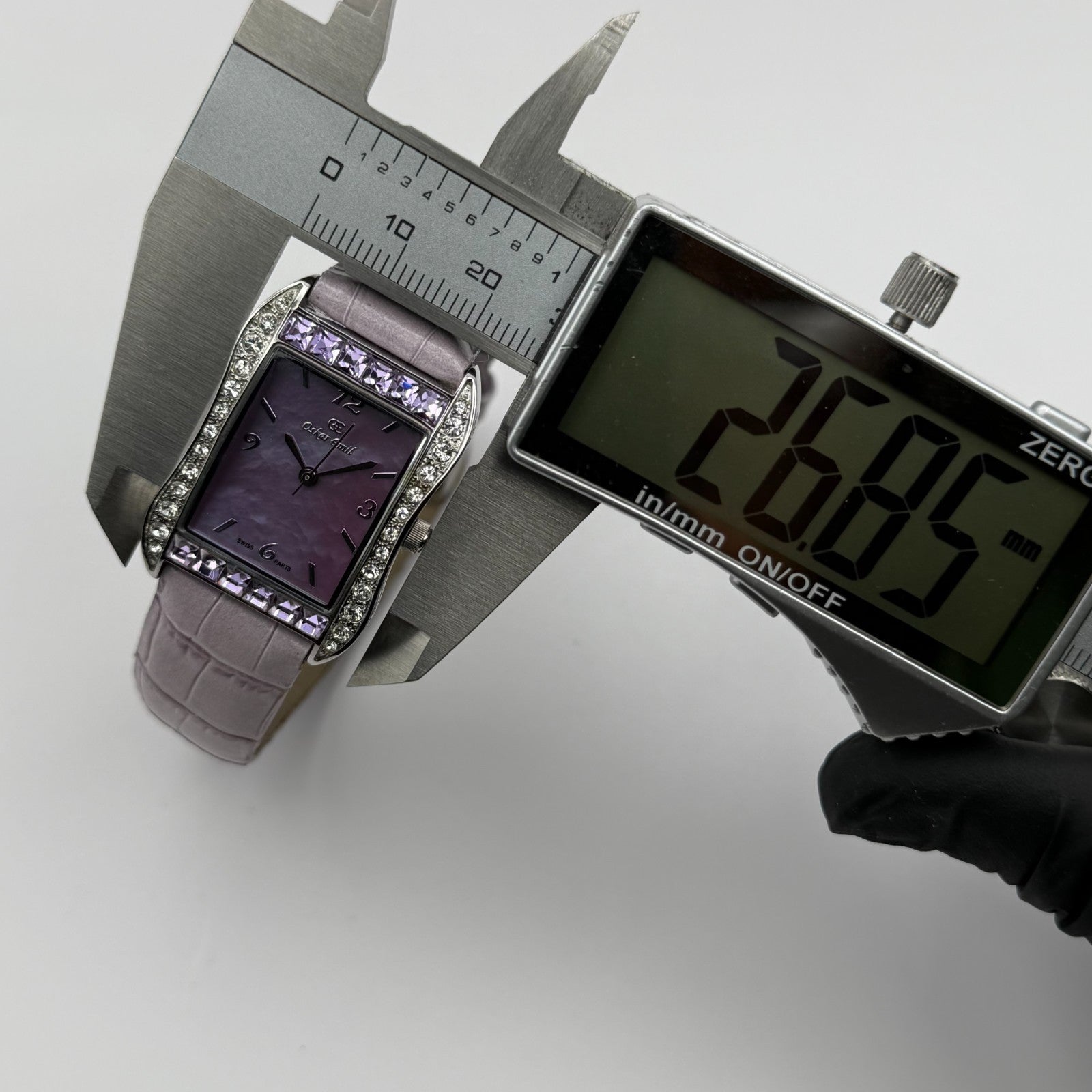 Oskar Emil Ladies Swiss Quartz Watch Crystal Bezel Leather Strap Working 25mm