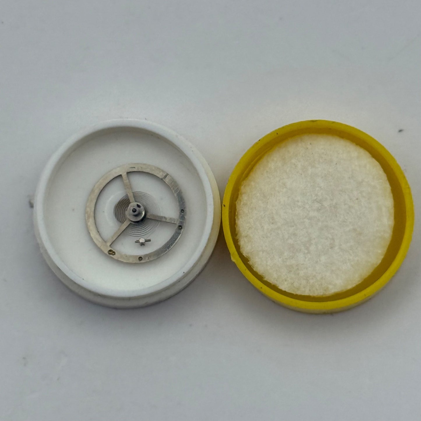 EB 1197 Balance Wheel Complete And Spring 10 1/2''' 109 M Watch Movement Parts 