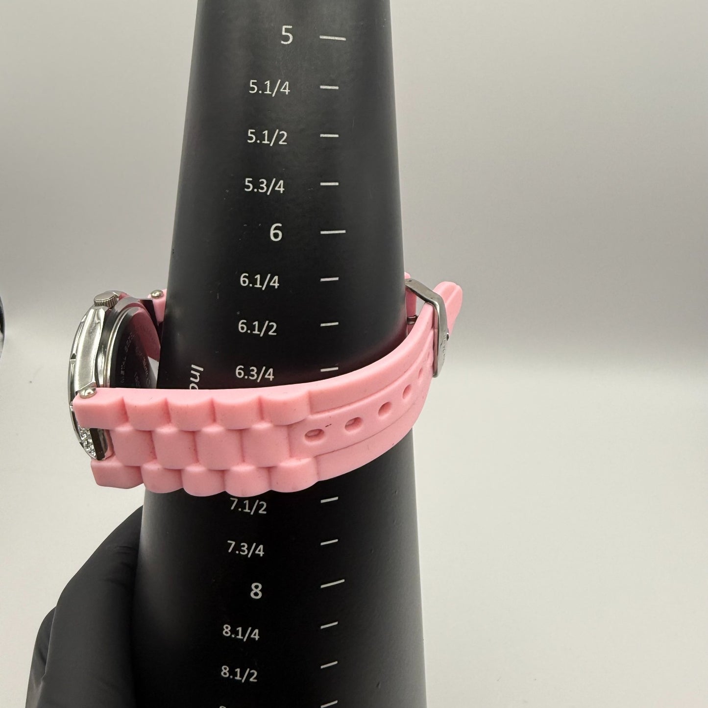 Eve Mon Crois Ladies Quartz Watch Pink Dial Crystal Accents Japan Working 36mm