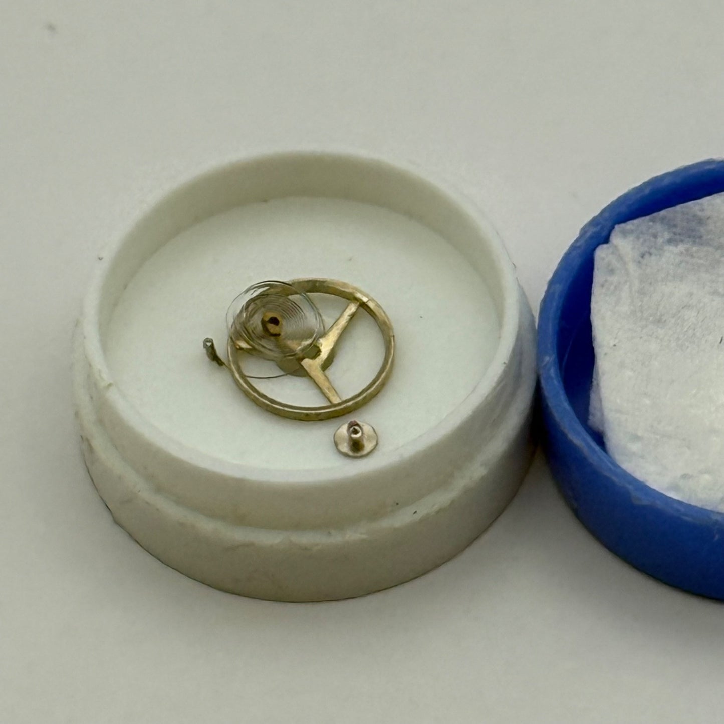 FE 68 Balance Complete 5 1/2''' Ord. + Antich. Renata 1805 M Watch DAMAGED