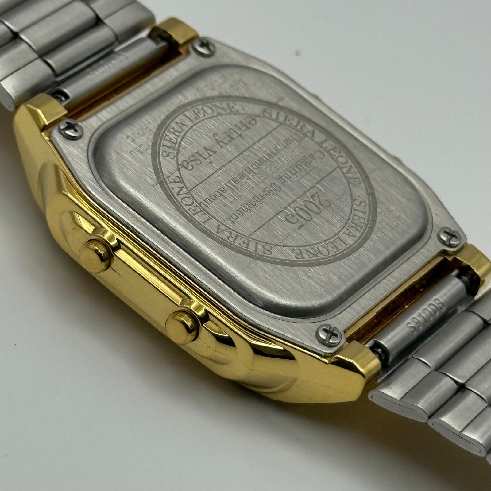 Casio Men’s Illuminator Quartz Watch Data Bank Dual Time Gold Tone Working 35mm