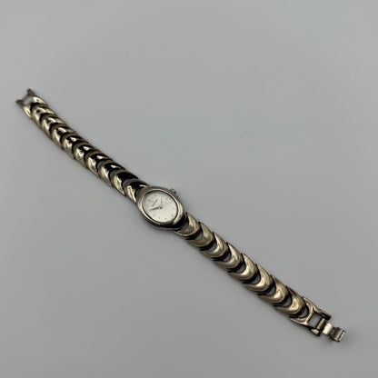 Seiko Ladies Quartz Watch Oval Dial Silver Tone Bracelet Japan Working 16mm