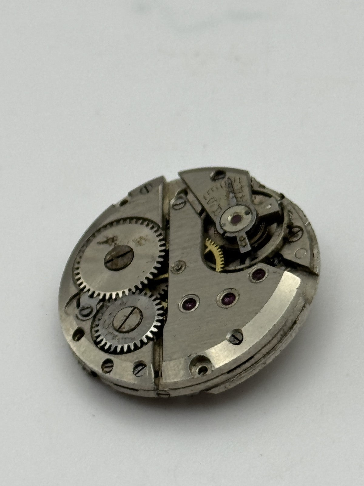 23.6mm Vintage Unidentified Manual Wind Swiss Watch Movement PARTS REPAIR