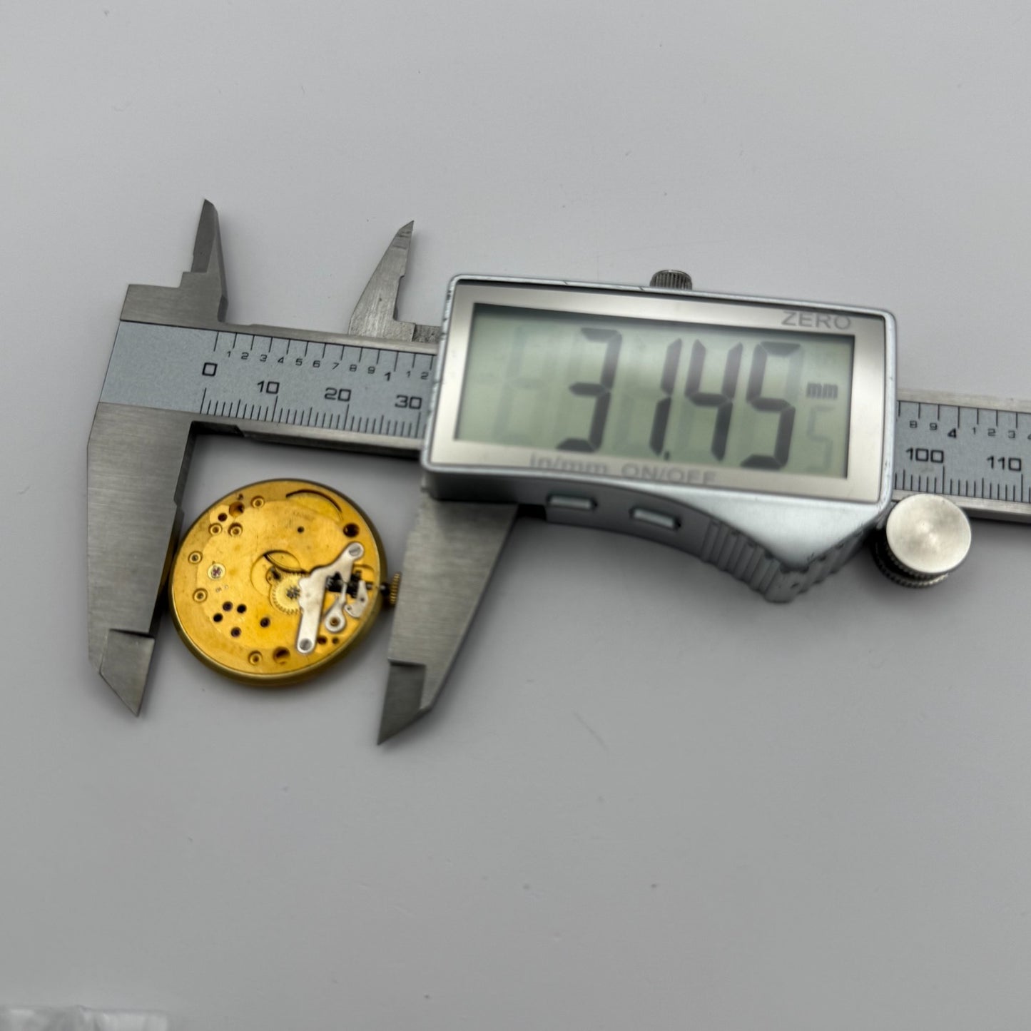 Smiths De Luxe 44 15 Jewels Watch Movement Manual Wind Vintage Parts 29.1mm