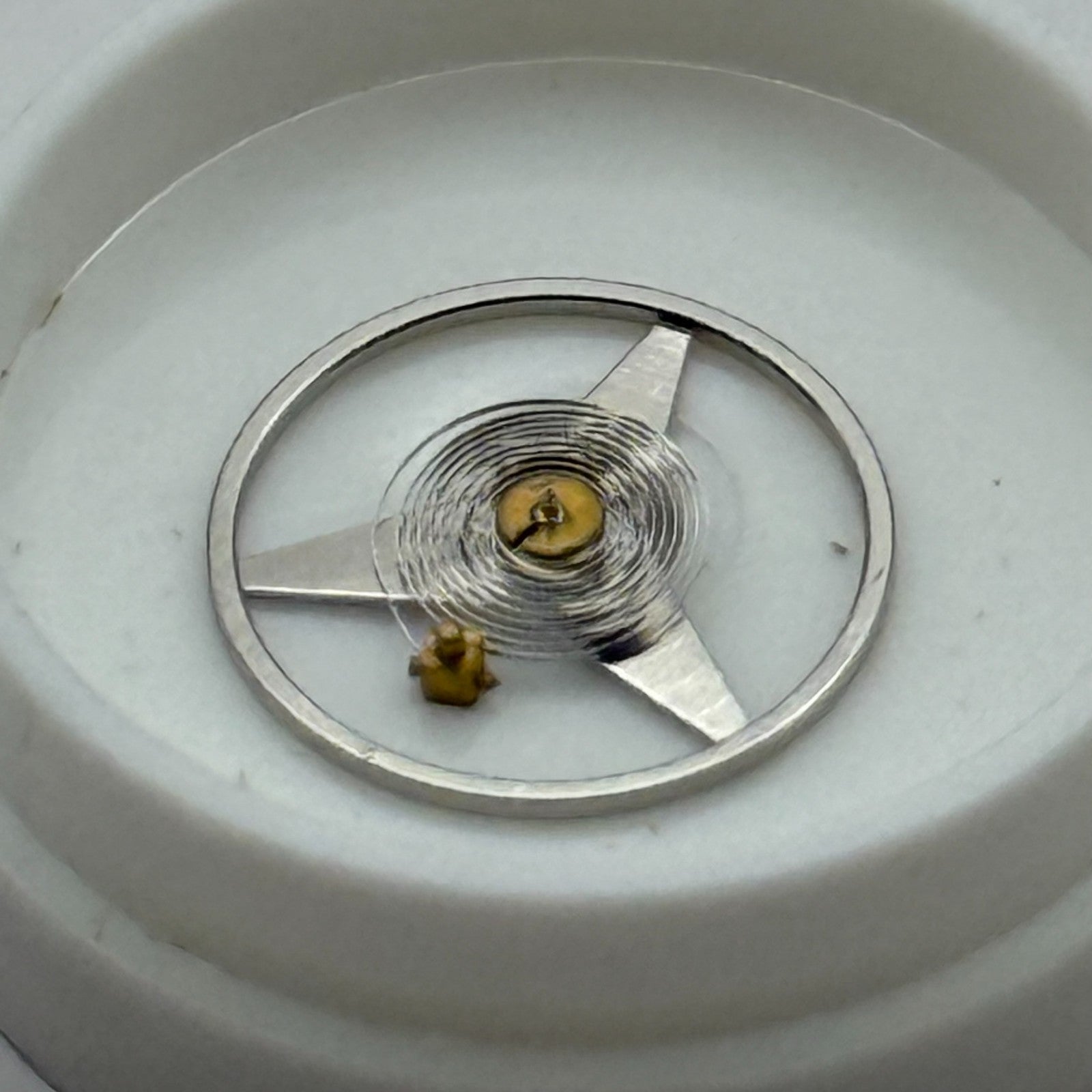 BRAC 2100 Balance Wheel Complete And Spring 9¼’’’  1852 M Watch Movement Parts 