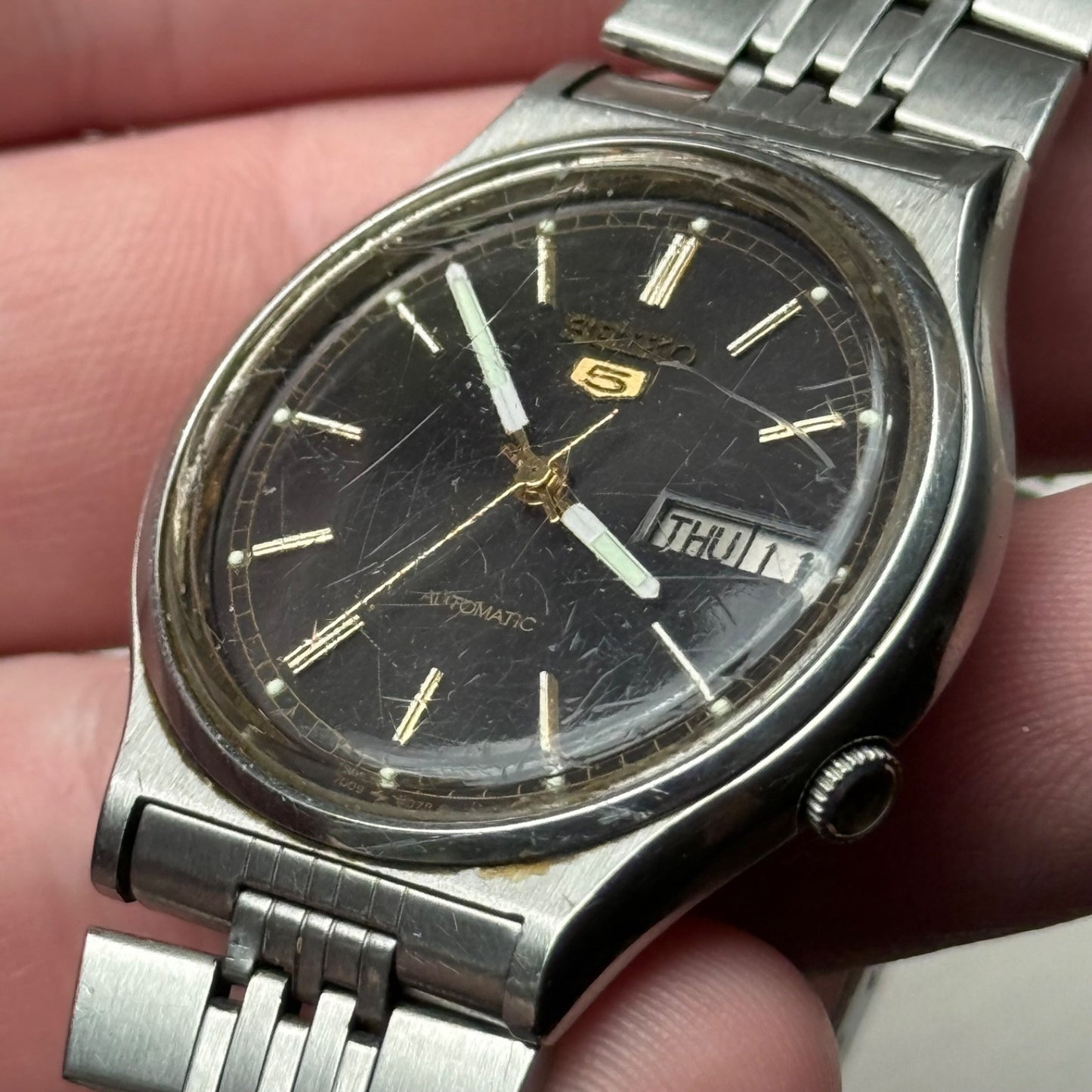 Men's Vintage Seiko 5 Watch Automatic Day Date 7009-3050 Bracelet 36mm To Repair