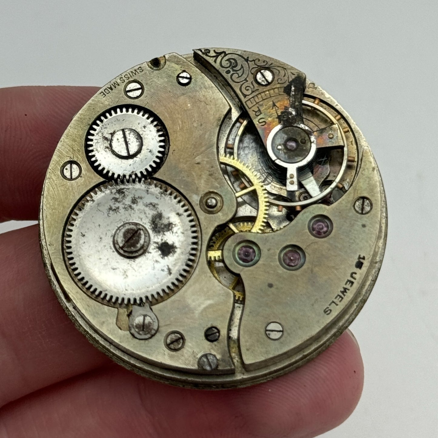 42.9mm Unidentified Swiss 15 Jewels Vintage Pocket Watch Movement PARTS SPARES