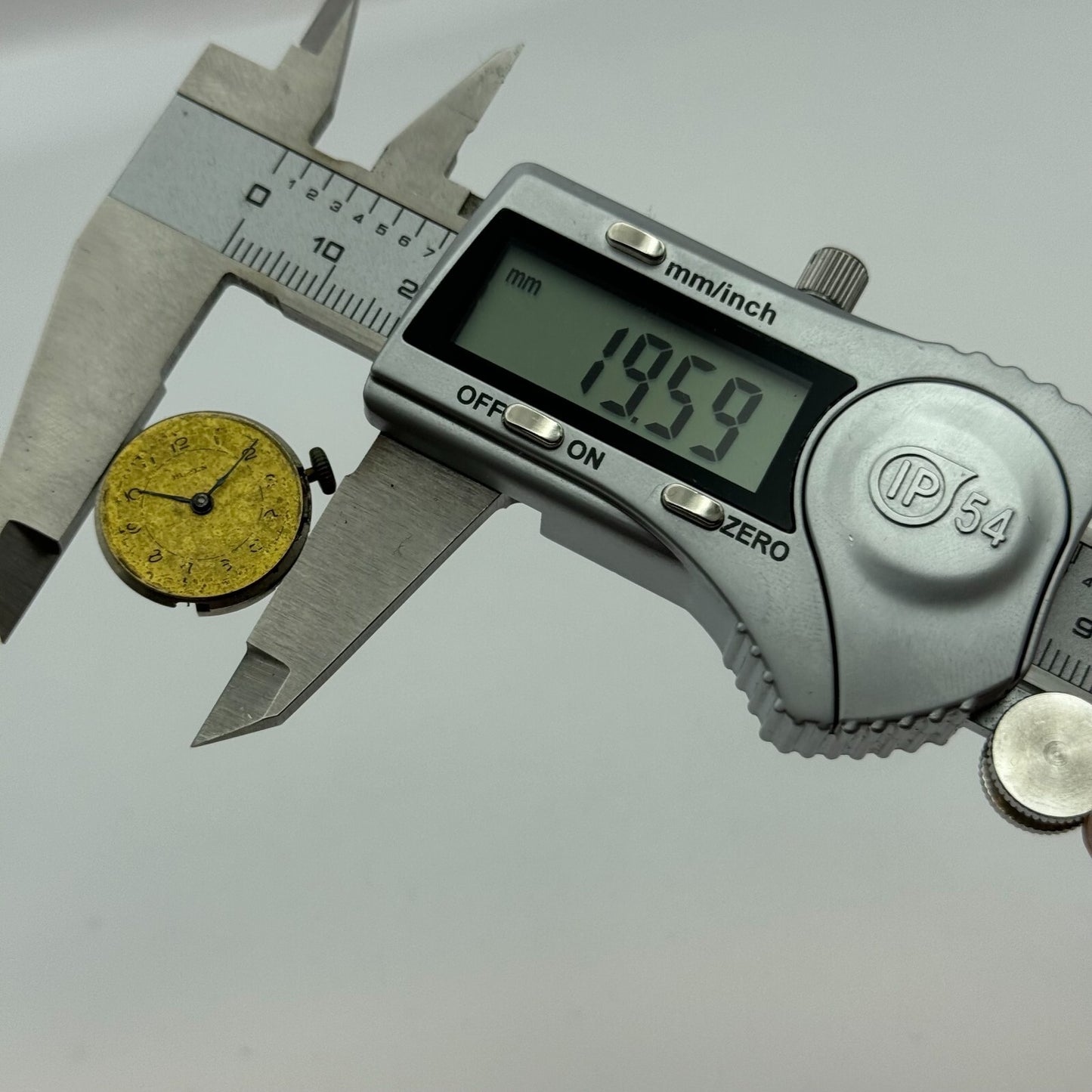 19.6mm Running Buren Cal 355 Manual Wind Swiss Watch Movement Vintage PARTS