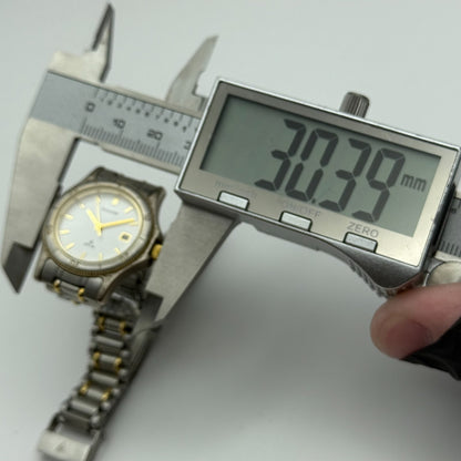 29mm Working Ladies Accurist WR50 Two Tone Date Dial Quartz Watch 5.5 Inches