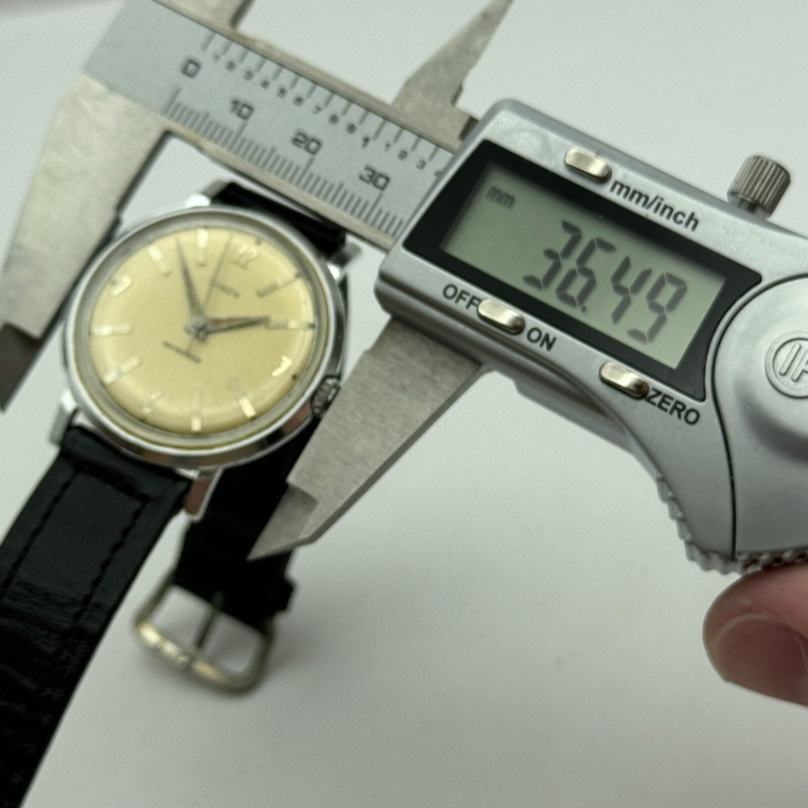 34mm Men’s Vintage Timex GB Made Waterproof Dustproof Aluminium Watch PARTS