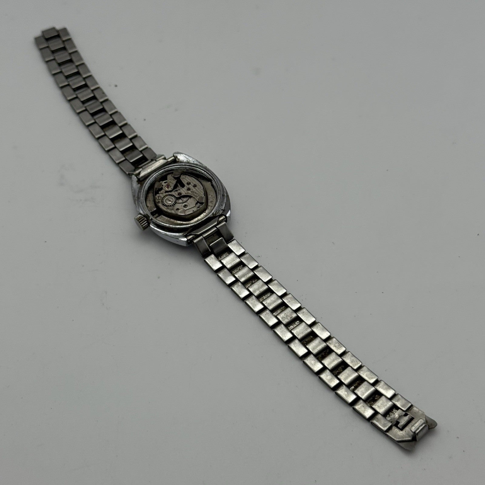 27mm Vintage Cliper 17 Rubis Incabloc Manual Wind Swiss Watch For PARTS REPAIR