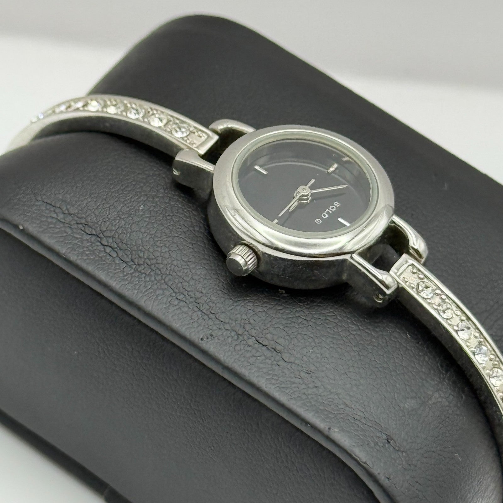 Solo Ladies Quartz Watch Black Dial Rhinestone Accents Bracelet Working 19mm