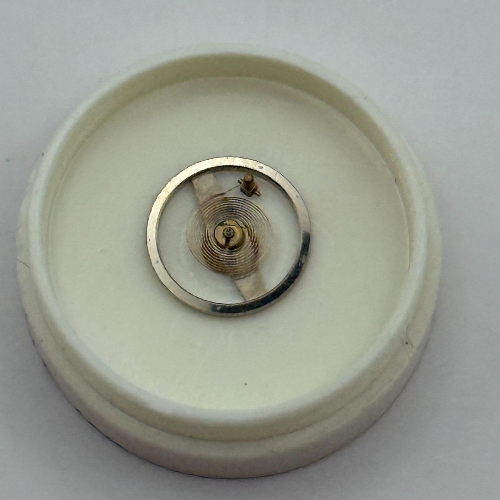 Brac 2051 Balance Wheel Complete And Spring  5¼’’’ 69 M Watch Movement Parts NOS