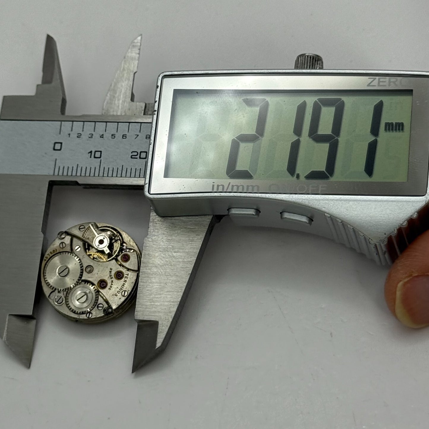 21.9mm Vintage Terminus High Grade Swiss Manual Wind Watch Movement PARTS