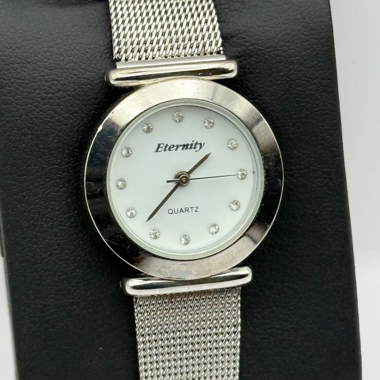 Enternity Ladies Quartz Watch Crystal Markers Silver Tone Mesh Band Working 25mm