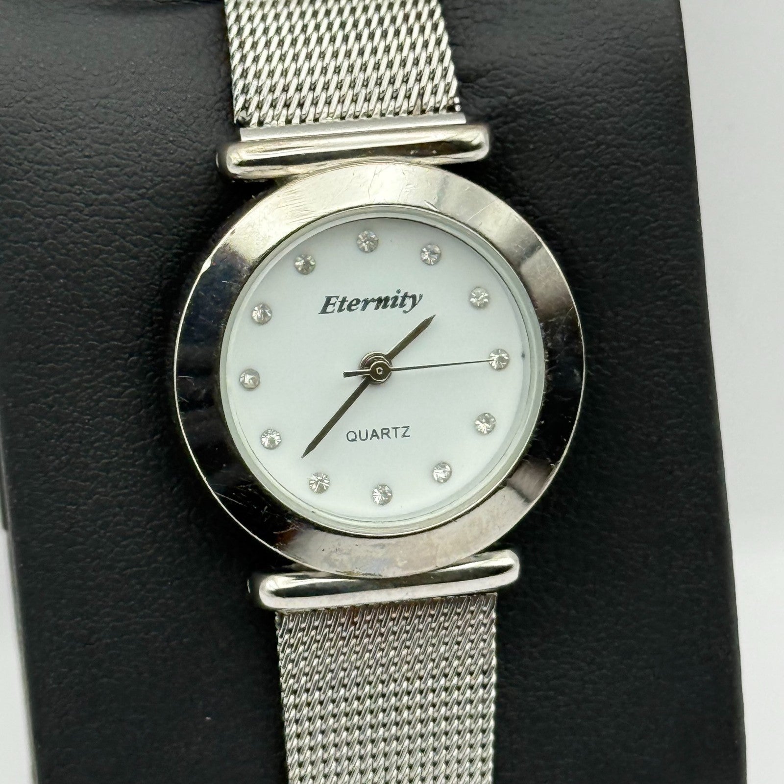 Enternity Ladies Quartz Watch Crystal Markers Silver Tone Mesh Band Working 25mm