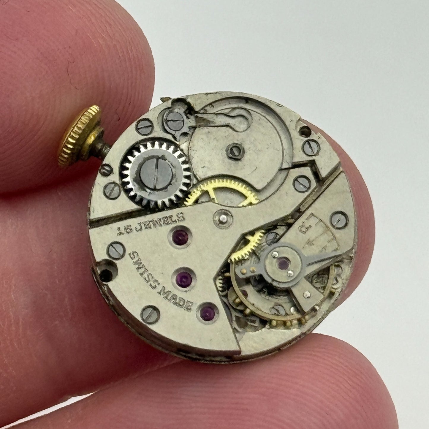 19.7mm Ladies Avia Derby D 40 Manual Wind Watch Movement Swiss Vintage PARTS