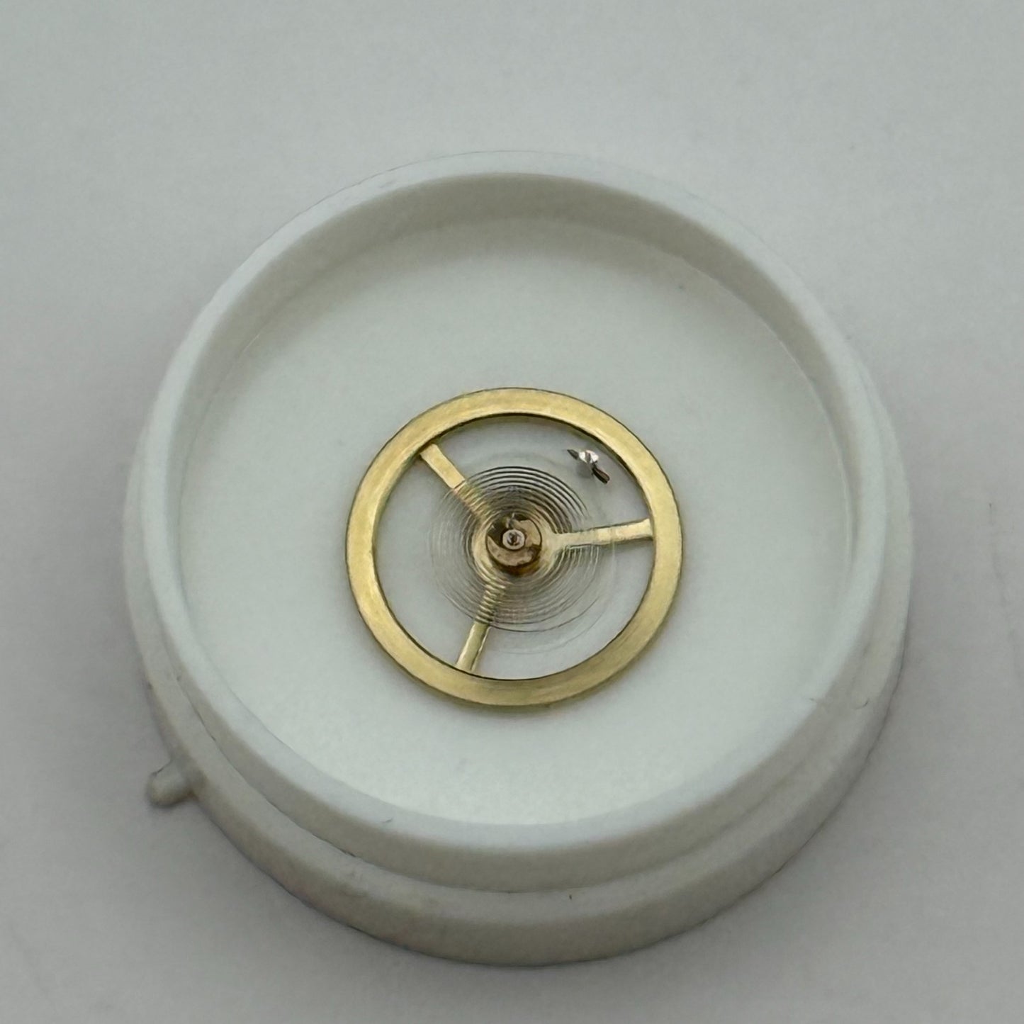 EB 1333 Balance Wheel Complete And Spring  8¾’’’ 118 Watch Movement Parts NOS