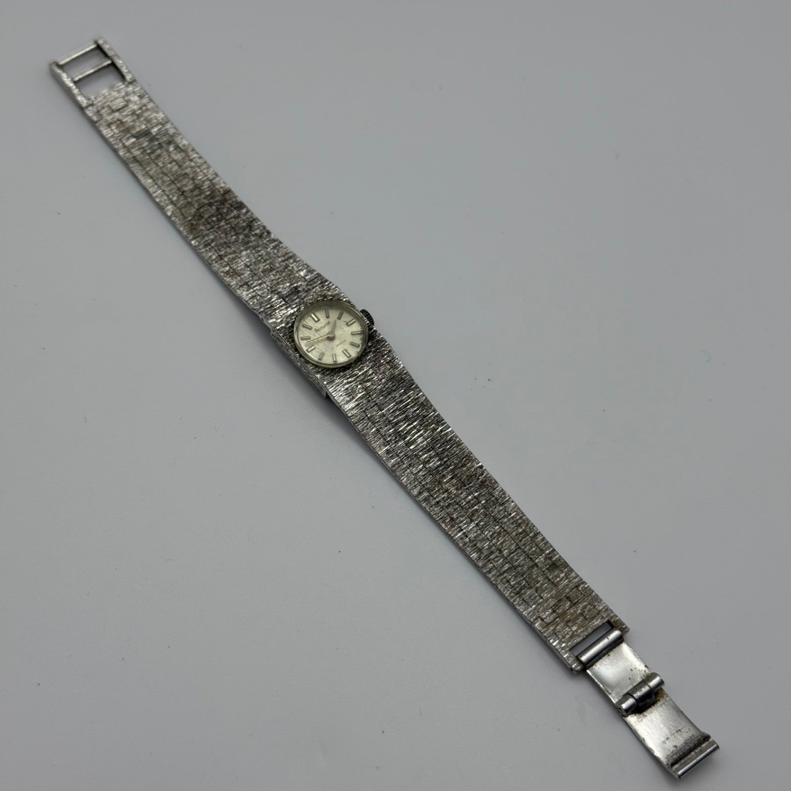 16mm Vintage Accurist 17 Jewels Bark Affect Swiss Manual Wind Watch PARTS REPAIR