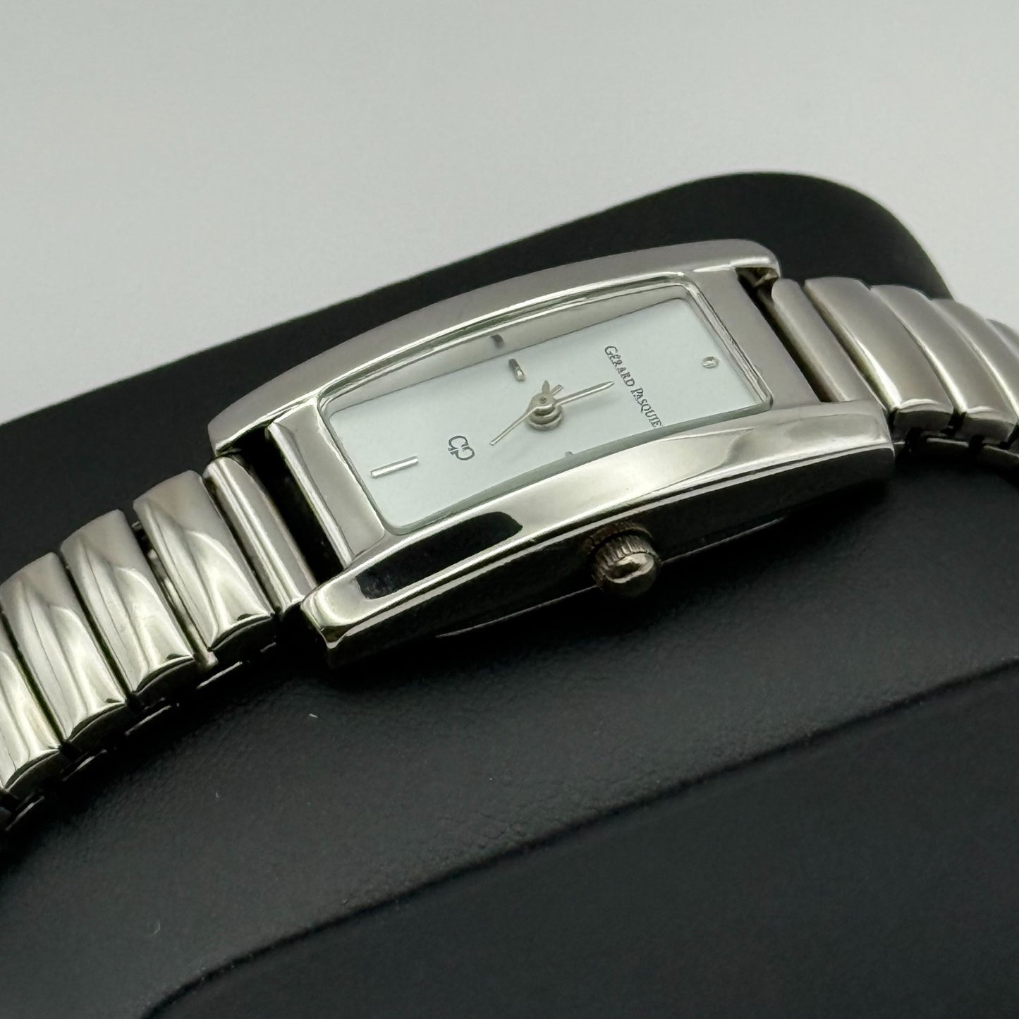 Gerard Pasquier Ladies Quartz Watch Silver Tone Expandable Band Working 19mm