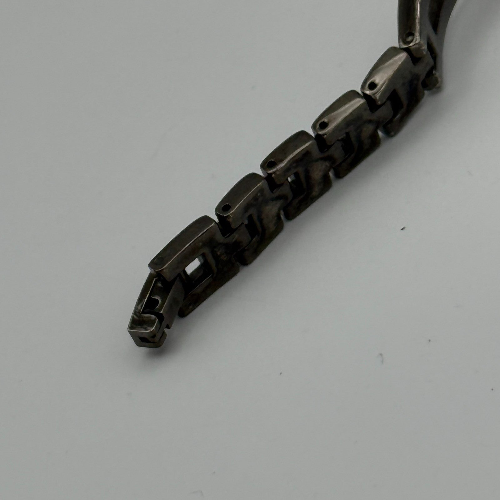 Solo Ladies Quartz Watch Silver Dial Crystal Accents Bracelet Working 20mm