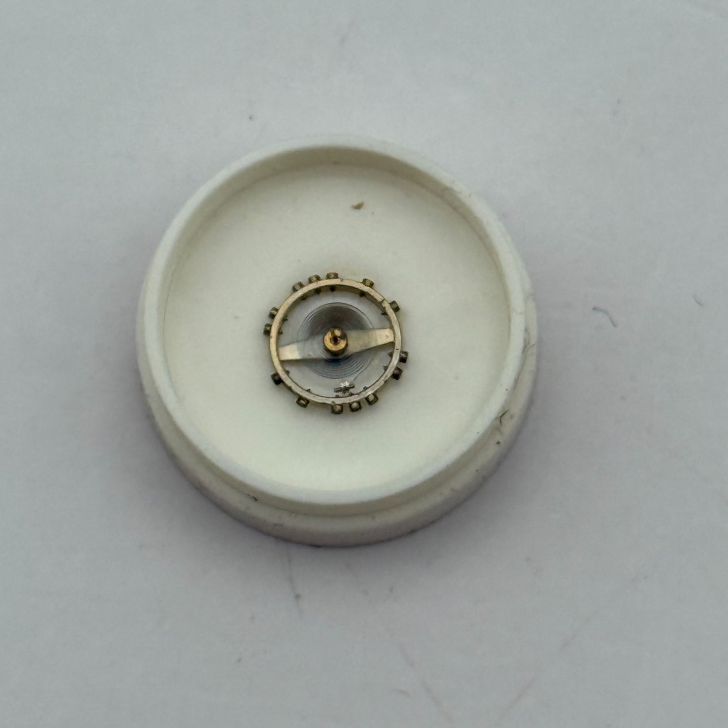 AS 976 1012 Balance Wheel Complete And Spring  532 M Watch Movement Parts NOS