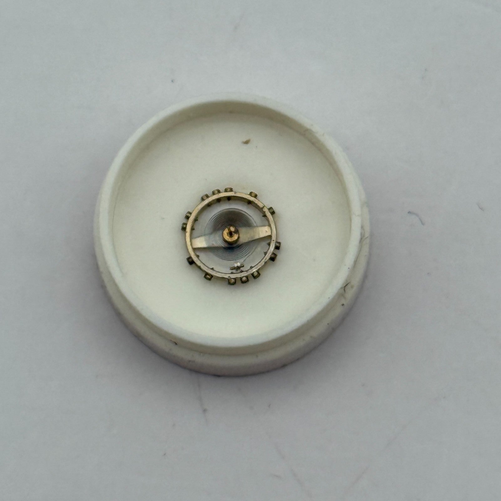 AS 976 1012 Balance Wheel Complete And Spring  532 M Watch Movement Parts NOS