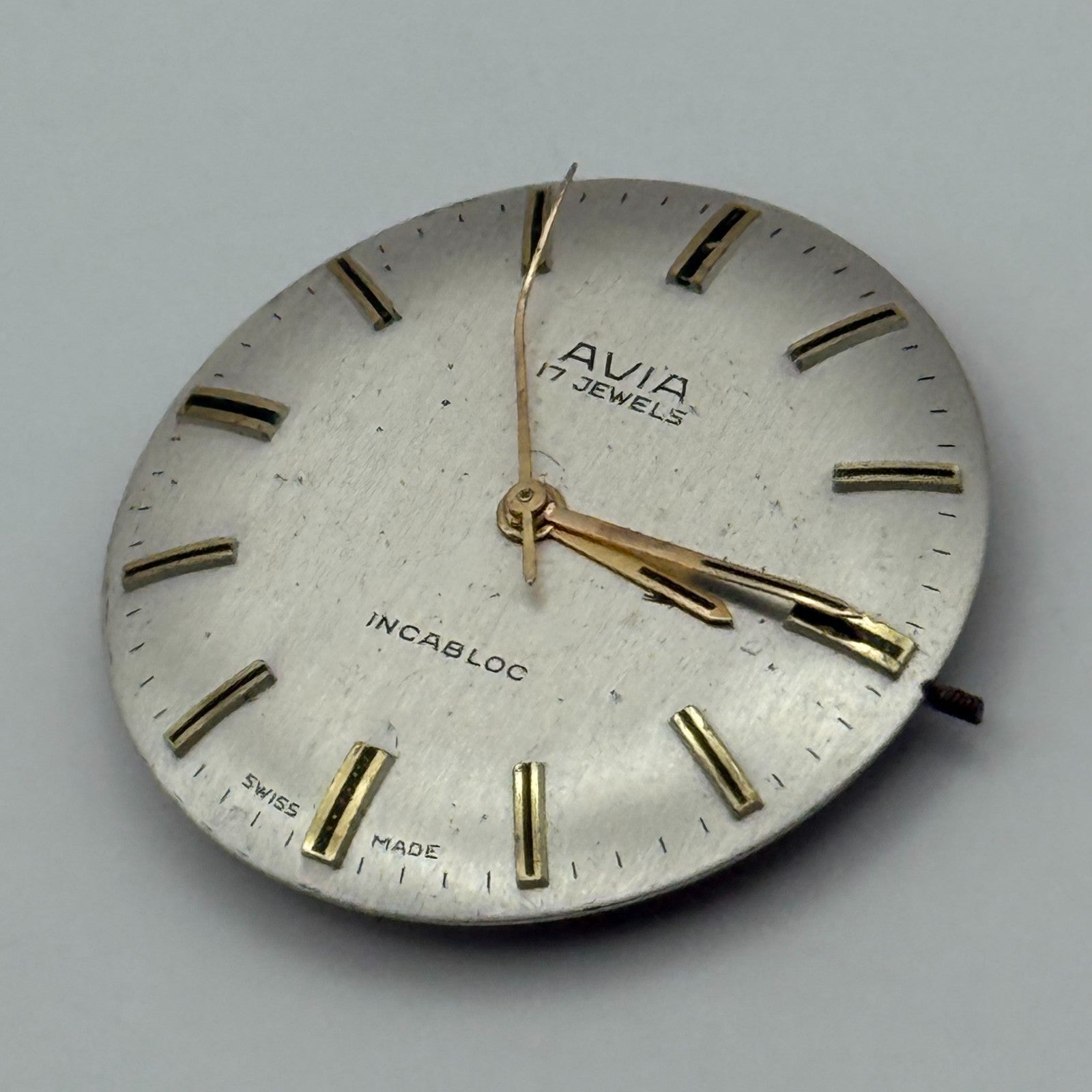 Avia ETA 2391 Watch Movement Manual Wind Vintage Swiss 17 Jewels Parts 25.7mm