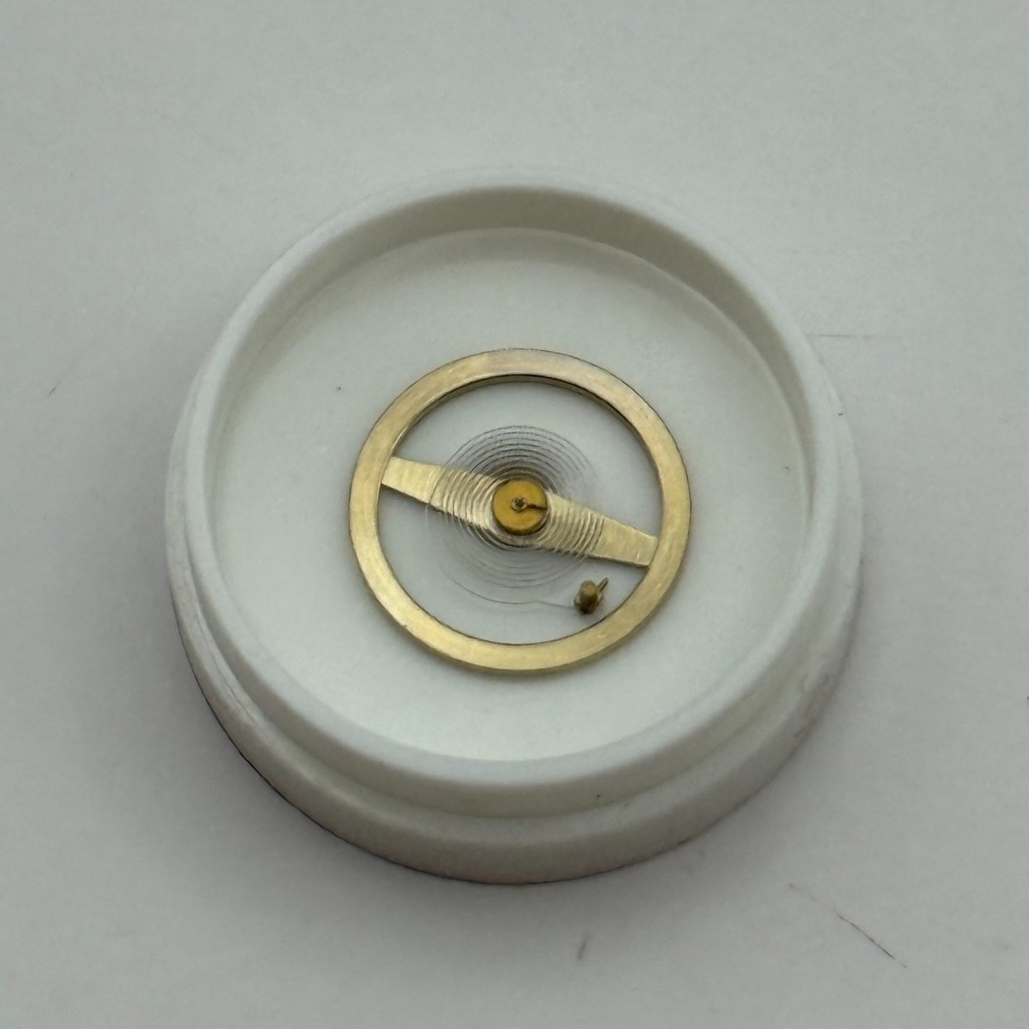 RL RAX 1013 1237 Balance Wheel Complete And Spring 1679 M Watch Movement Parts