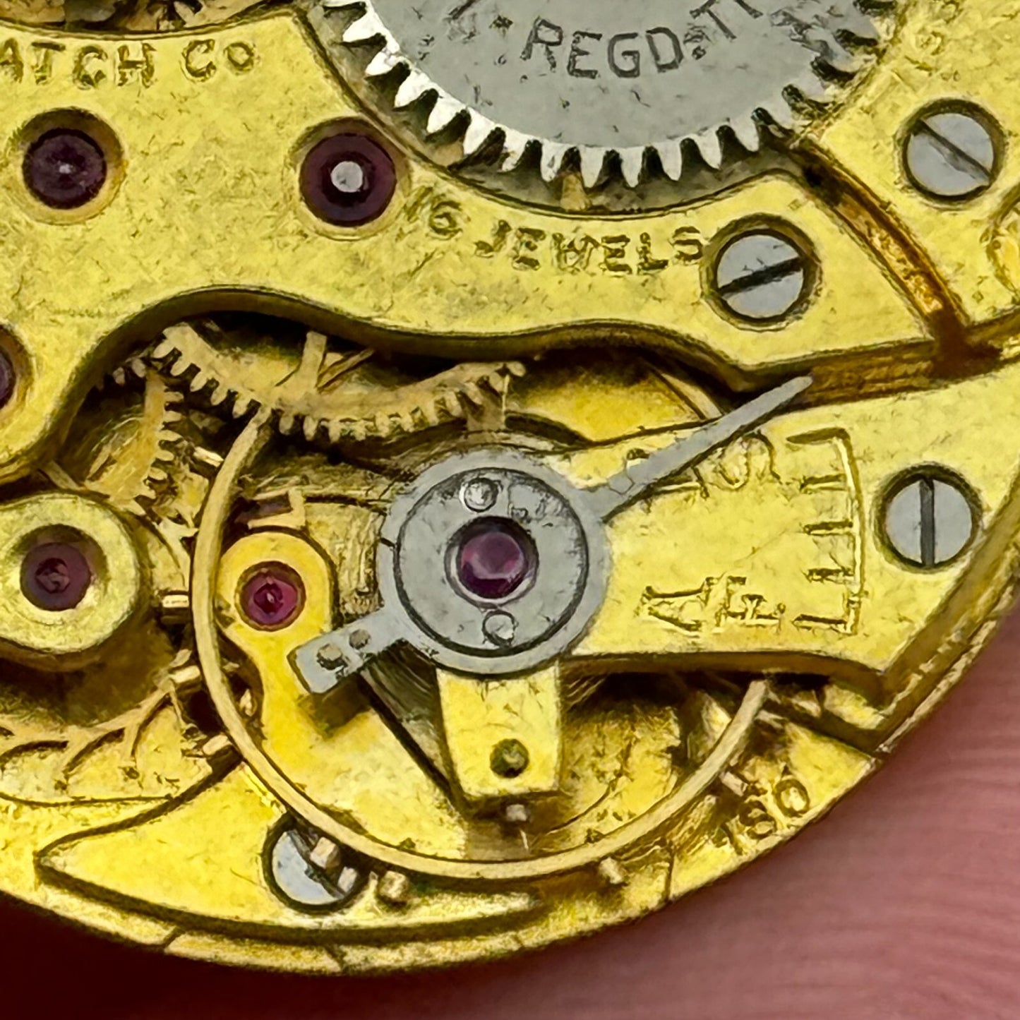 23.6mm Hefik 180 Manual Wind Swiss 15 Jewels Watch Movement Vintage PARTS SPARES