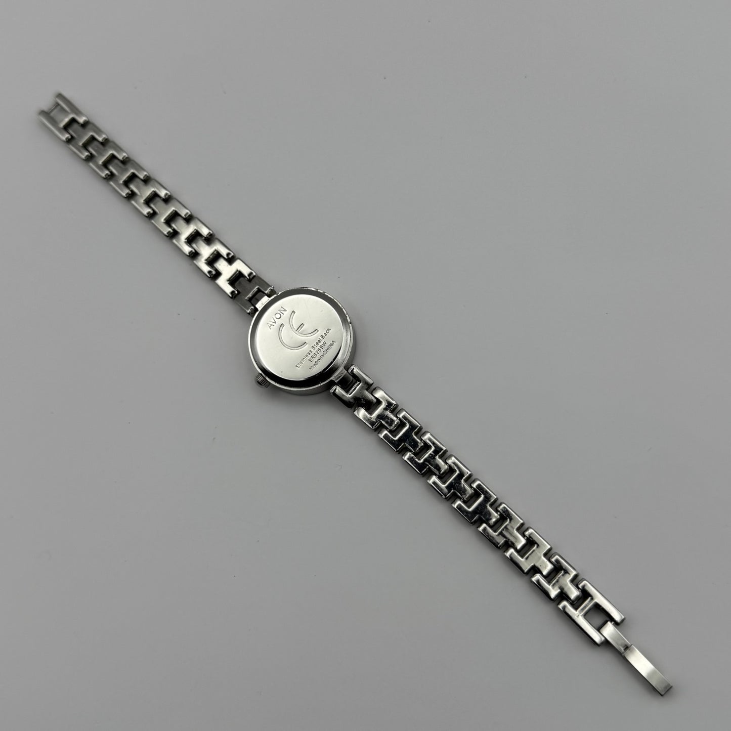 Avon Ladies Quartz Watch Mother of Pearl Dial Silver Tone Bracelet Working 21mm