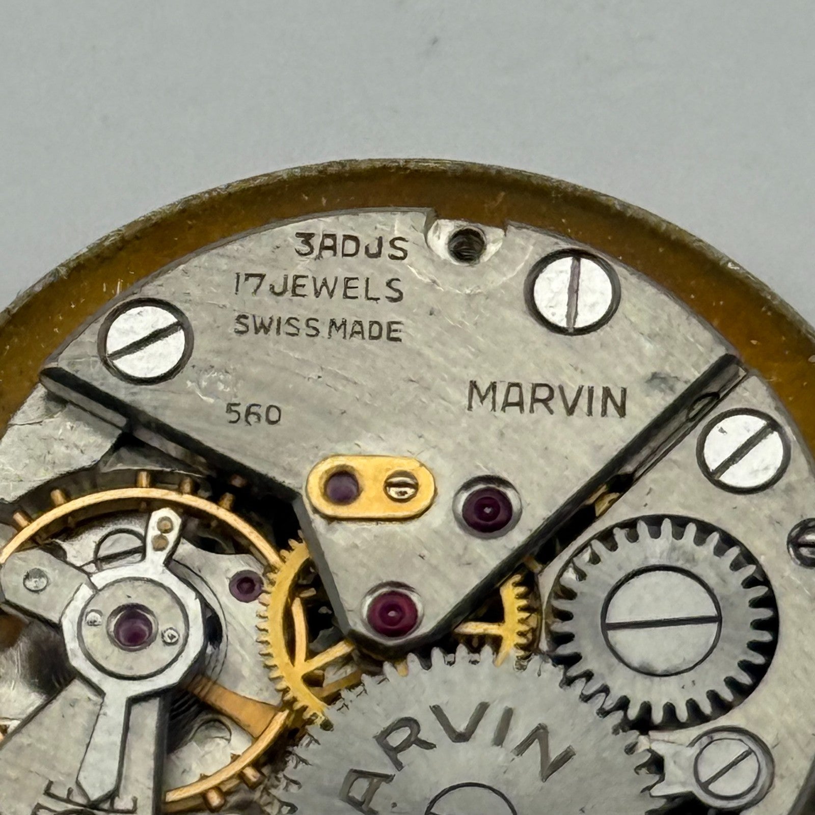 Marvin 560 Watch Movement Manual Wind Vintage Swiss 17 Jewels Parts 23.6mm