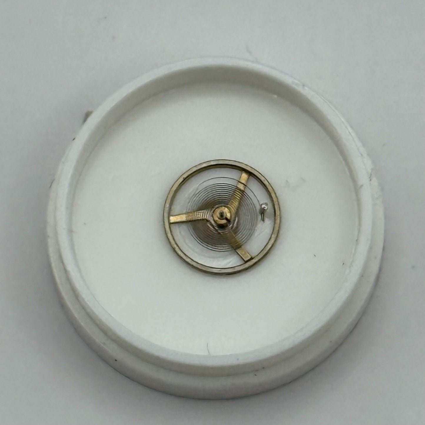 AS 1977 Balance Wheel Complete And Spring 5½’’’ 1740 M Watch Movement Parts 