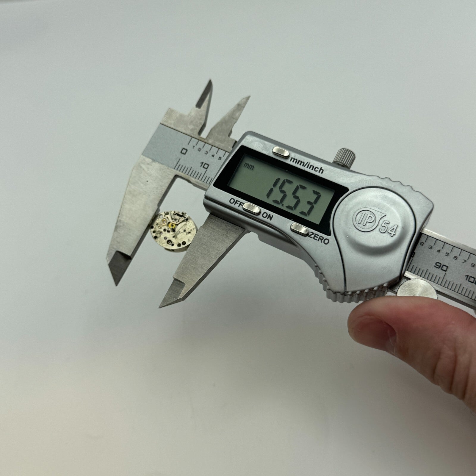 12.9mm Glashutte GUB 09-20 Ladies Manual Wind Watch Movement Vintage Swiss PARTS