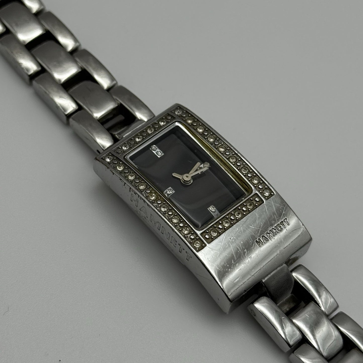 Working Hamnett Ladies Silver Tone Black Dial 19mm Quartz Watch New Battery