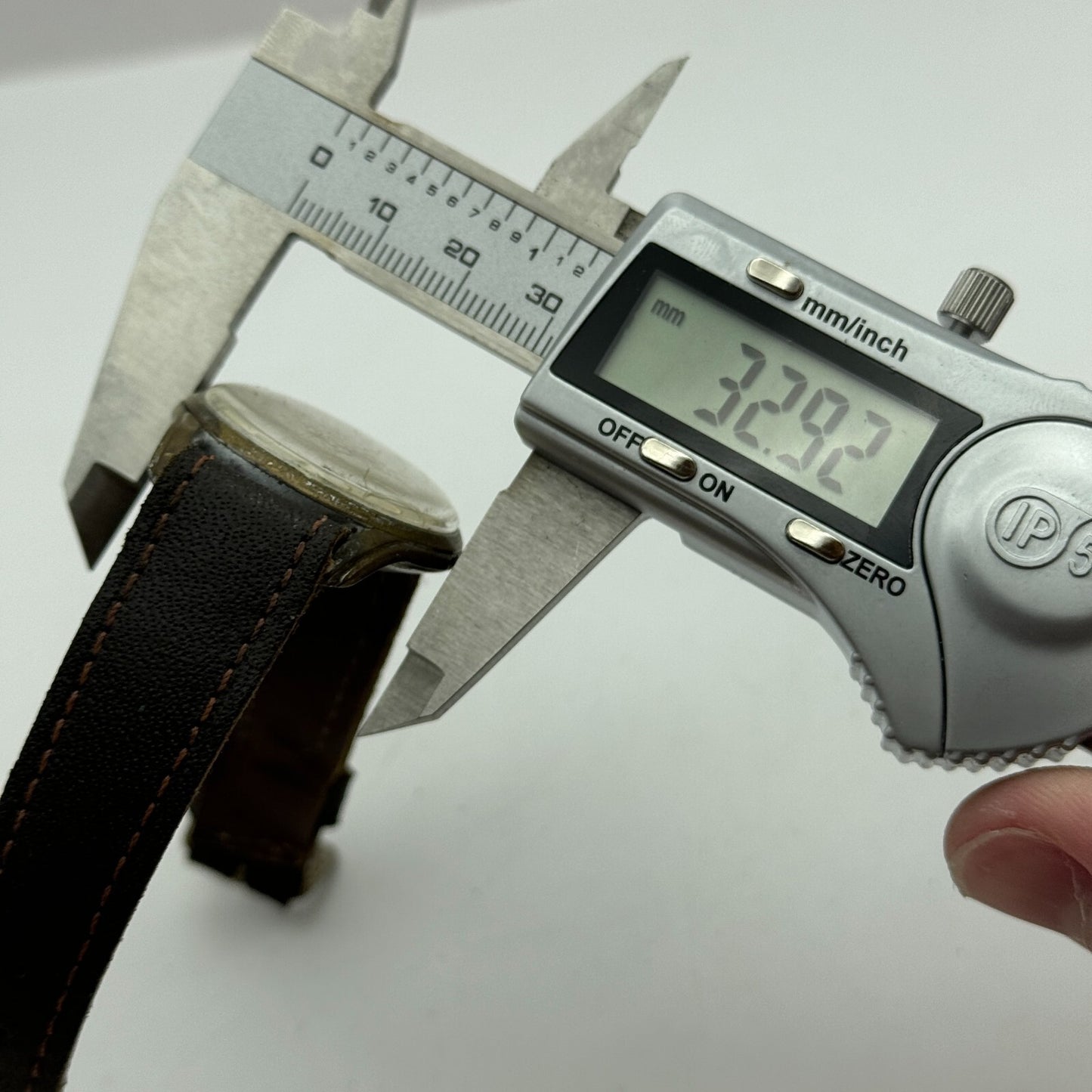 32mm Mens Vintage Avia 15 Jewels FHF 28 Pointer Seconds Hand Swiss Watch PARTS