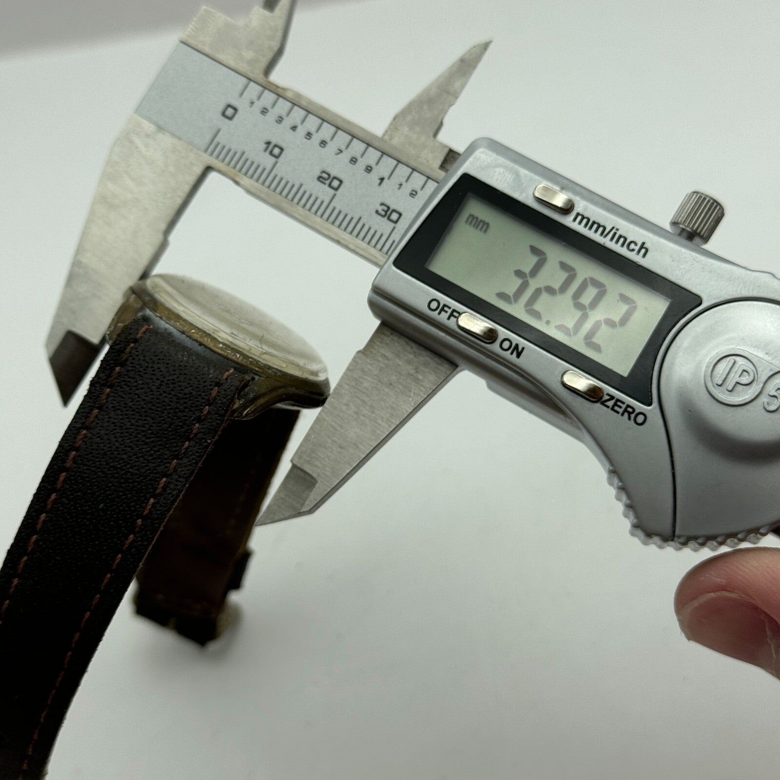 32mm Mens Vintage Avia 15 Jewels FHF 28 Pointer Seconds Hand Swiss Watch PARTS