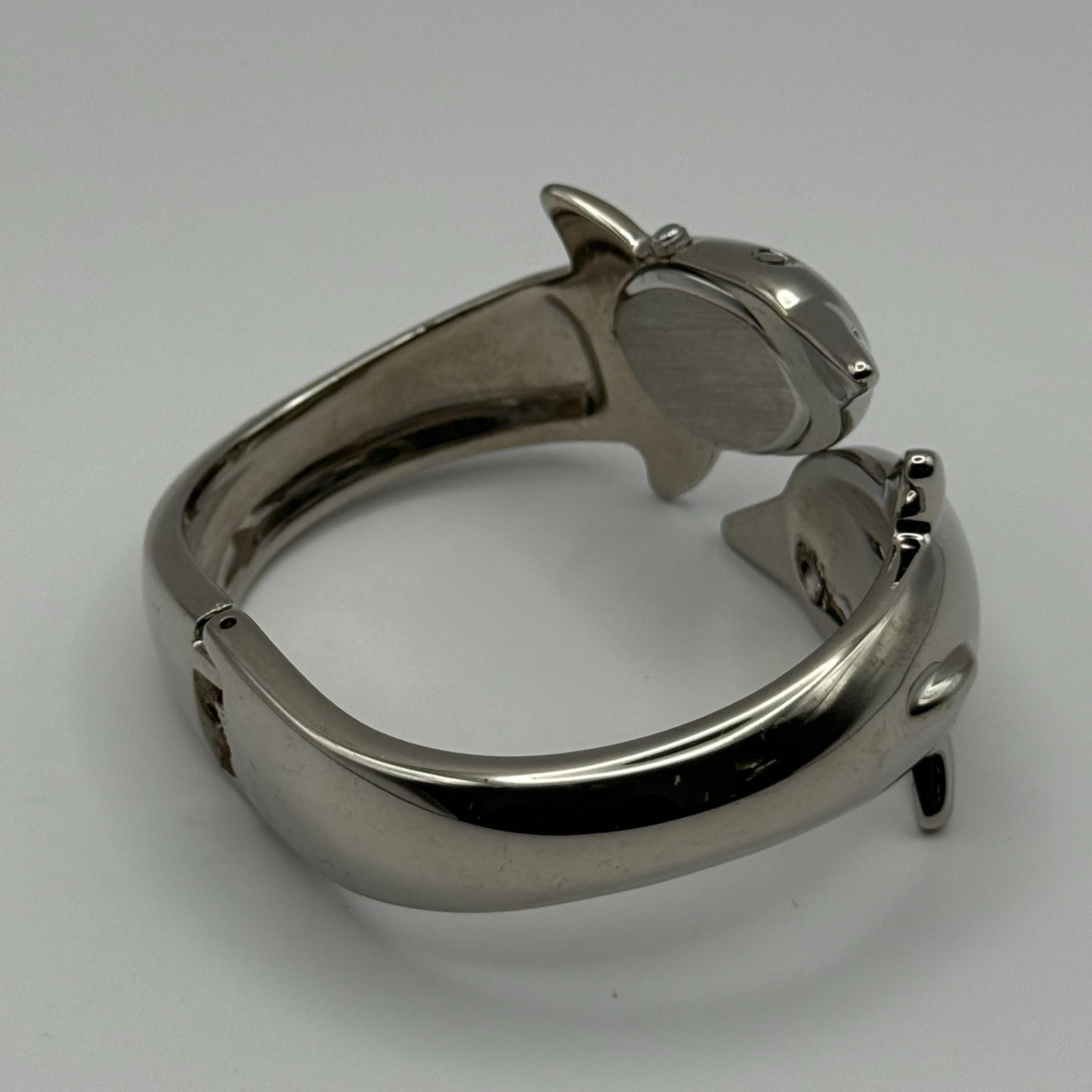 Carvel Ladies Dolphin Bangle Watch Quartz Silver Tone Working 20mm 5.5 Inches