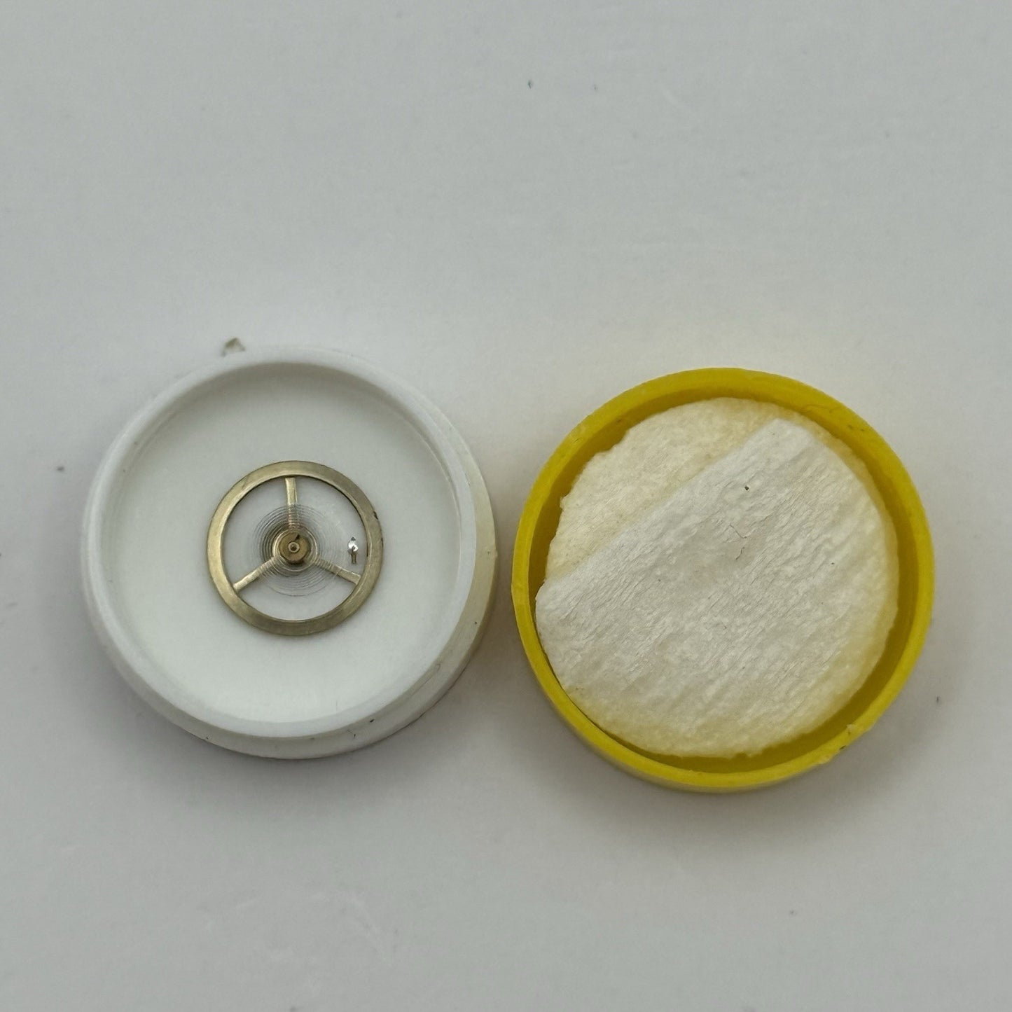 EB 1333 Balance Wheel Complete And Spring 8 3/4''' 118 Watch Movement Parts NOS